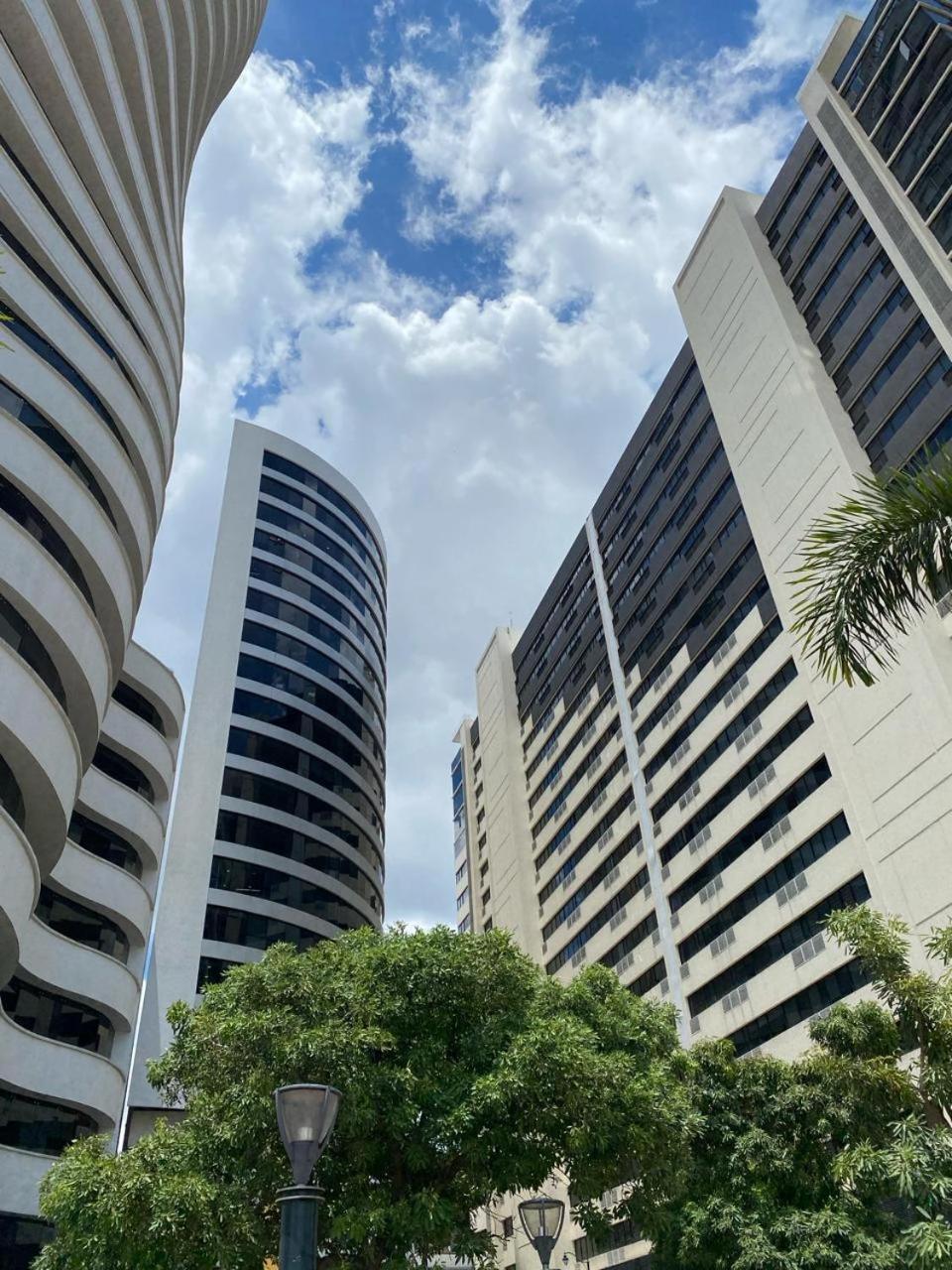 Puerto Santa Ana, Torres Bellini, 2 Dormitorios, Parqueo Guayaquil Exterior photo