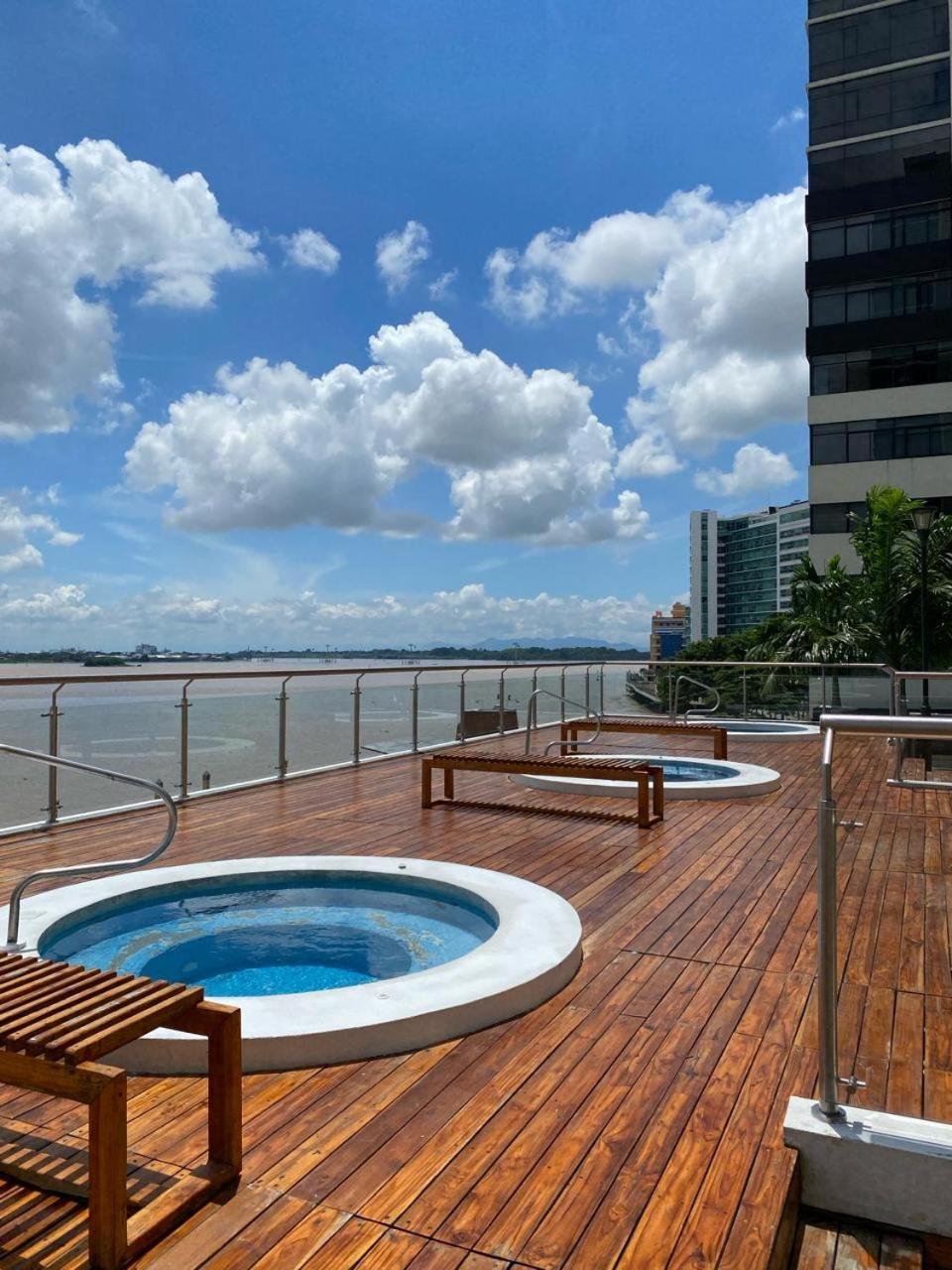 Puerto Santa Ana, Torres Bellini, 2 Dormitorios, Parqueo Guayaquil Exterior photo